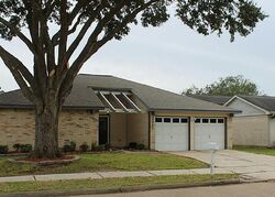 Pre-foreclosure in  Colonial Ridge Dr Friendswood, TX 77546