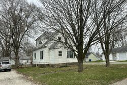 Pre-foreclosure in  W Chestnut St Hoopeston, IL 60942
