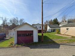  N Liberty St, Waynesburg PA