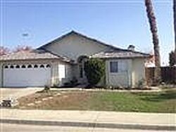 Pre-foreclosure in  York St Delano, CA 93215