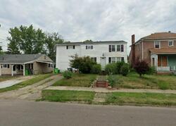 Pre-foreclosure in  W WAYNE ST Alliance, OH 44601