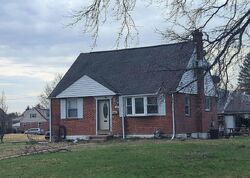  Newington Dr, Hatboro PA
