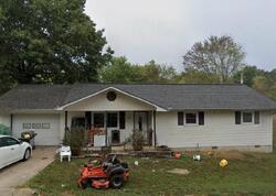 Pre-foreclosure in  Town Park Dr Mountain Home, AR 72653