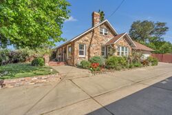 Pre-foreclosure in  Stanley Ave Carmichael, CA 95608