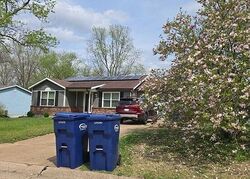Pre-foreclosure in  Cypress Dr Pacific, MO 63069