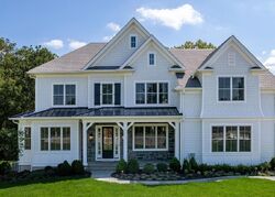 Pre-foreclosure in  Old Covered Bridge Rd Newtown Square, PA 19073