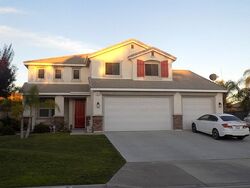Pre-foreclosure in  Aspenleaf Dr Perris, CA 92570