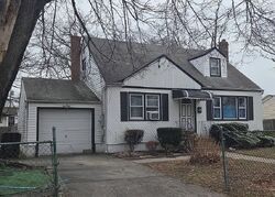  N 16th St, Wyandanch NY
