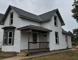 Pre-foreclosure in  Spring St Ne Minneapolis, MN 55413