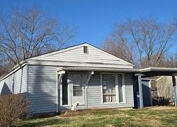 Pre-foreclosure in  Cedar Croft Dr Pacific, MO 63069