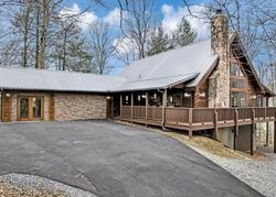 Pre-foreclosure in  Roundtop Dr Sevierville, TN 37862