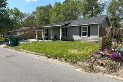 Pre-foreclosure in  Katie St Moss Point, MS 39563