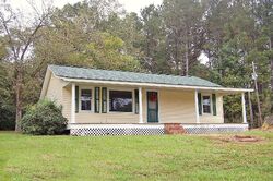 Pre-foreclosure in  Highway 49 Seminary, MS 39479
