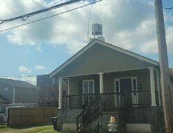 Pre-foreclosure in  Dreux Ave New Orleans, LA 70122