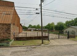 Pre-foreclosure in  E 1st North St Kaufman, TX 75142
