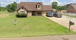 Pre-foreclosure in  Hannah Marie Dr Munford, TN 38058
