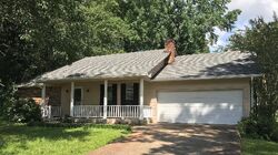 Pre-foreclosure in  Sunset Dr Petal, MS 39465