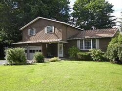  Whiskwood Ln, Minoa NY