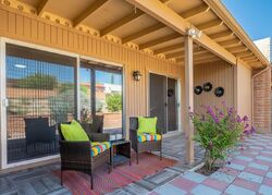 Pre-foreclosure in  W Via Del Jarrito Green Valley, AZ 85622
