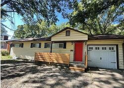 Pre-foreclosure in  Hardesty Ave Kansas City, MO 64130