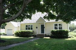 Pre-foreclosure in  Woodlawn Cir Portsmouth, NH 03801