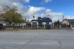 Pre-foreclosure in  Polk St Taft, CA 93268