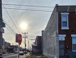 Pre-foreclosure in  Hart Ln Philadelphia, PA 19134
