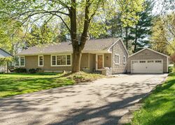 Pre-foreclosure in  W Hamilton Ln Battle Creek, MI 49015