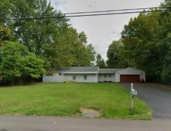 Pre-foreclosure in  Saginaw Dr East Syracuse, NY 13057