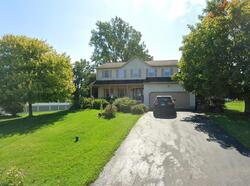 Pre-foreclosure in  Fawn Hl Syracuse, NY 13215