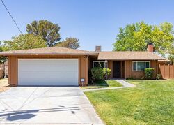 Pre-foreclosure in  Bancroft Ct California City, CA 93505