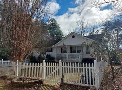 Pre-foreclosure in  Tinas Ct Blairsville, GA 30512
