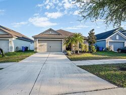 Pre-foreclosure in  Alistar Manor Dr Wimauma, FL 33598