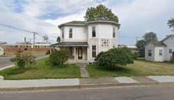 Pre-foreclosure in  S Walnut St Edinburgh, IN 46124