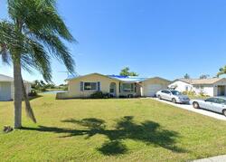 Pre-foreclosure in  Lincoln Dr Englewood, FL 34224
