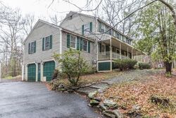 Pre-foreclosure in  RADDIN RD Groton, MA 01450