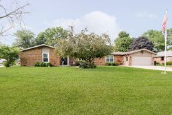  Colonial Dr, Anderson IN