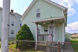 Pre-foreclosure in  Grosvenor St Worcester, MA 01610