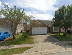 Pre-foreclosure in  Pinetop Way Noblesville, IN 46060