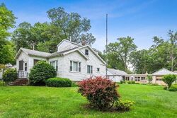 Pre-foreclosure in  Gardena St Michigan City, IN 46360