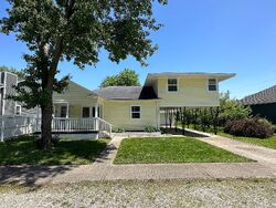Pre-foreclosure in  Taylor St Mooresville, IN 46158
