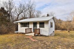 Pre-foreclosure in  Anna Lee Dr House Springs, MO 63051