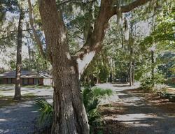 Pre-foreclosure in  Oak Pointe Dr Richmond Hill, GA 31324