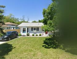 Pre-foreclosure in  Elmwood Dr Naperville, IL 60540