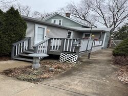 Pre-foreclosure in  Grand Blvd Loves Park, IL 61111