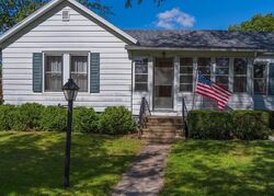 Pre-foreclosure in  E 5th St Gridley, IL 61744