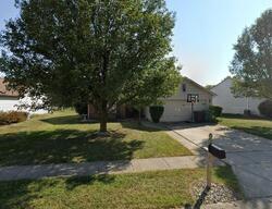 Pre-foreclosure in  Lakemoore St Brownsburg, IN 46112