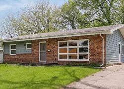 Pre-foreclosure in  11th Ave Marion, IA 52302