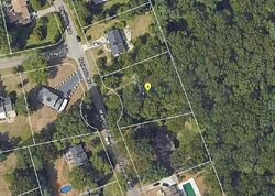 Pre-foreclosure in  Majestic Ave Lincroft, NJ 07738