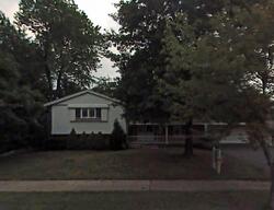 Pre-foreclosure in  Woodlawn East Ave South Holland, IL 60473